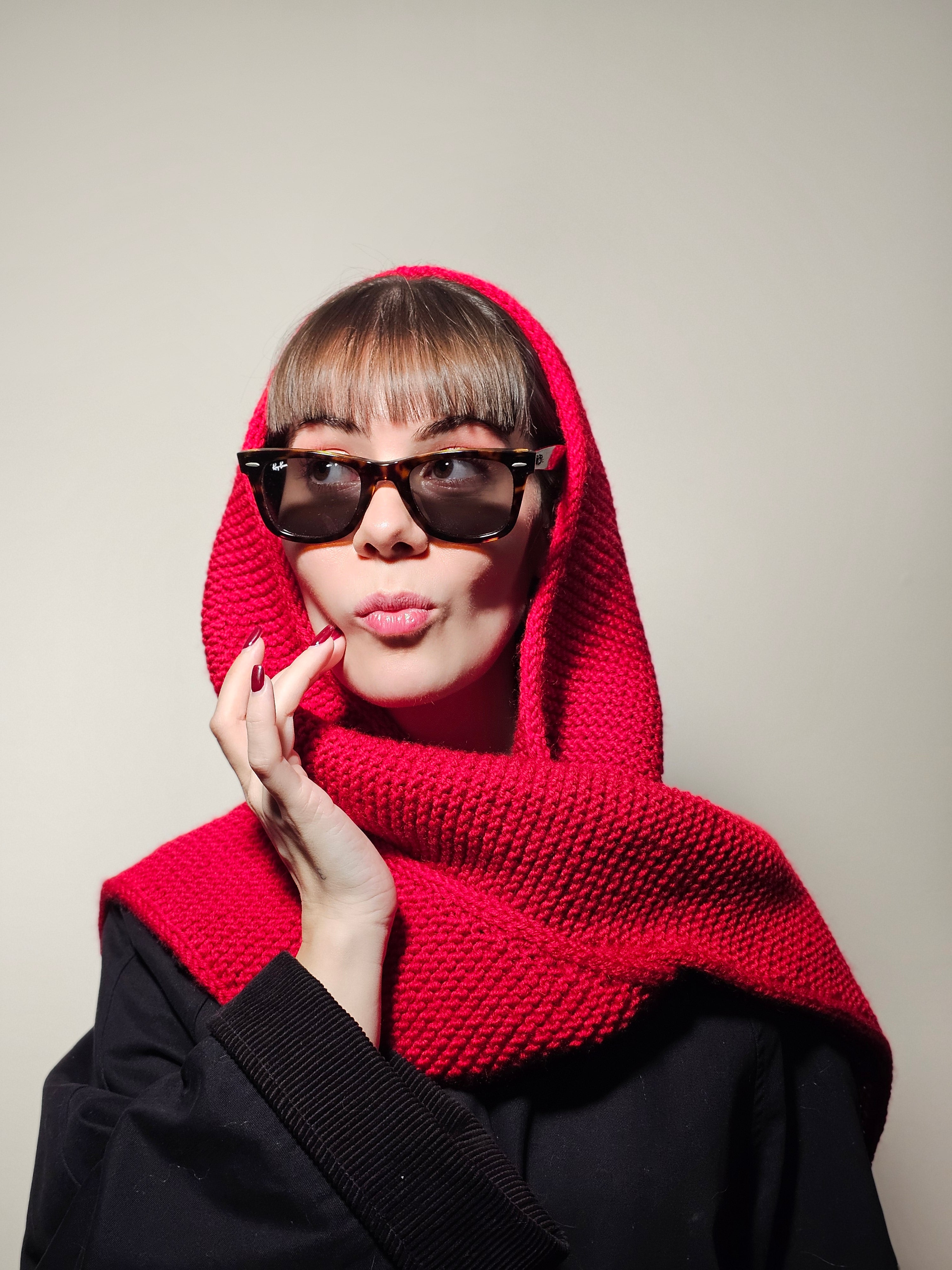 Dora-Knit Hood scarf